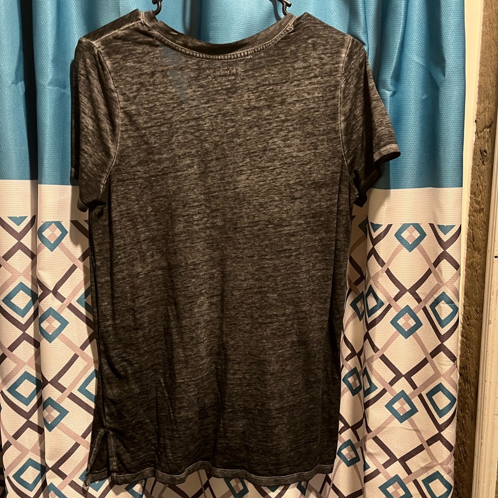 Basic Burnout Tee - Picture 3 of 4